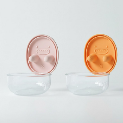 HomeCleanGoods™ TouchFree SnackGrip Silicone Container